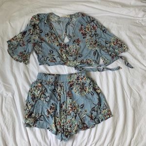 American Threads two piece set